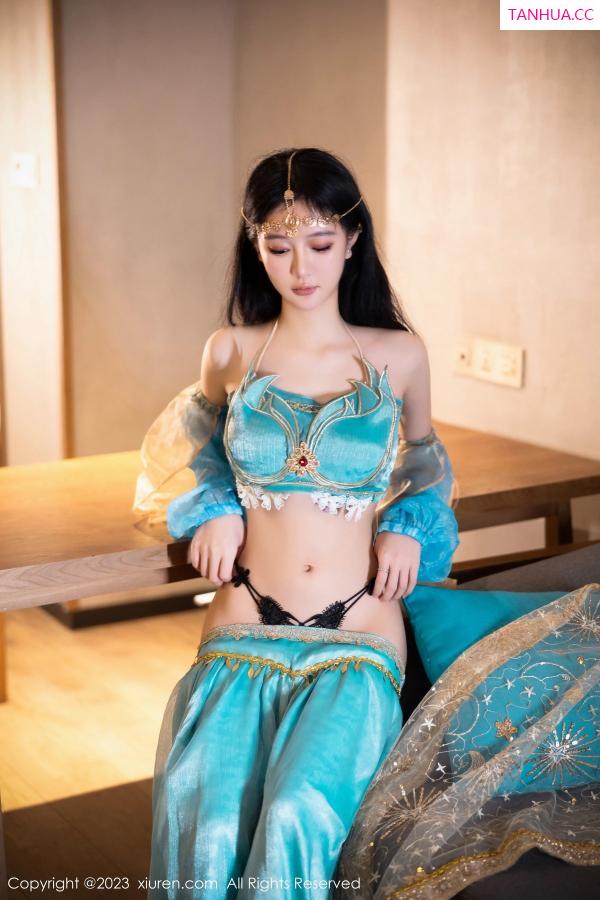   [XiuRen]高清写真图 2023.10.07 No.7469 幼幼 西域舞娘 美腿第28张图片